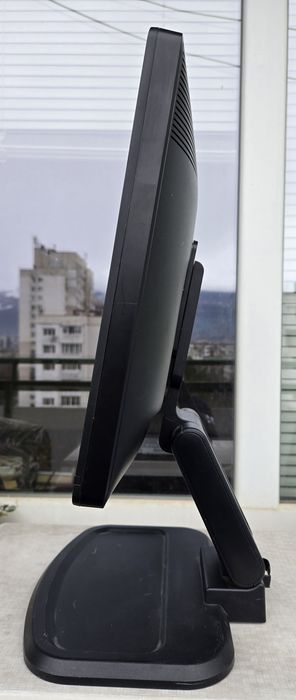 Монитор Dell 19"