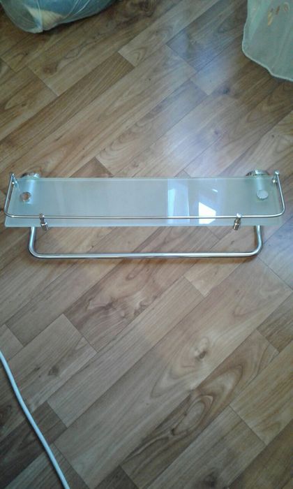 Полочка угловая железная