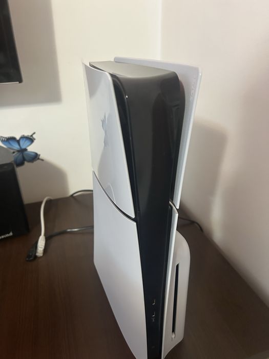 Vand PlayStation5 Slim 1Tb.Pret Negociabil