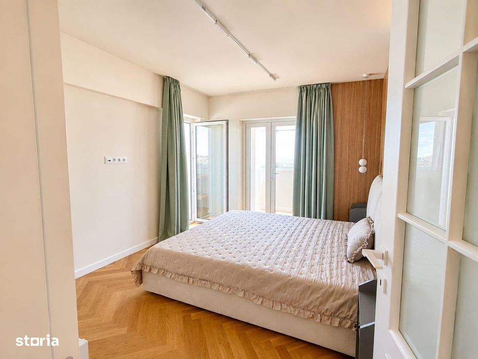 Apartament de 3 camere, strada Louis Pasteur