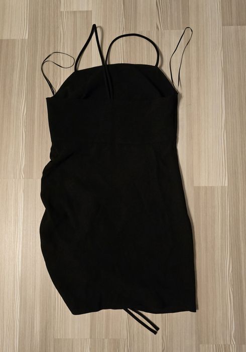 Rochie neagra Zara