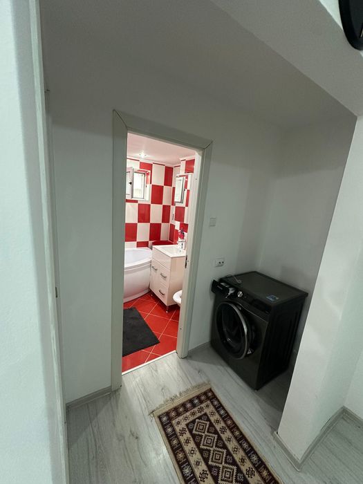 Apartament 2 camere de vanzare,et 1 Prel Tunari