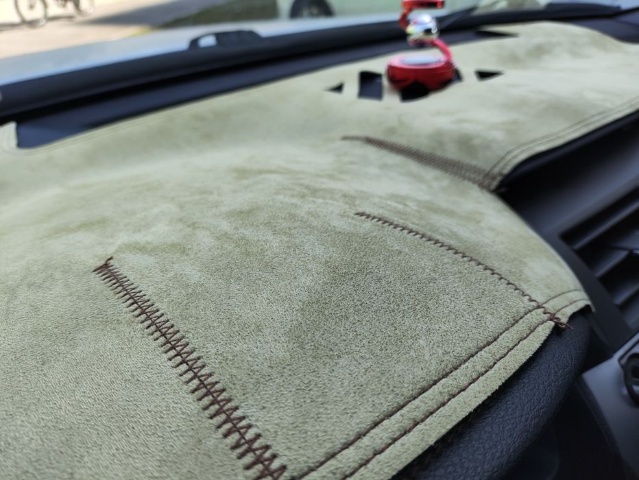 Накидка на панель Camry 50