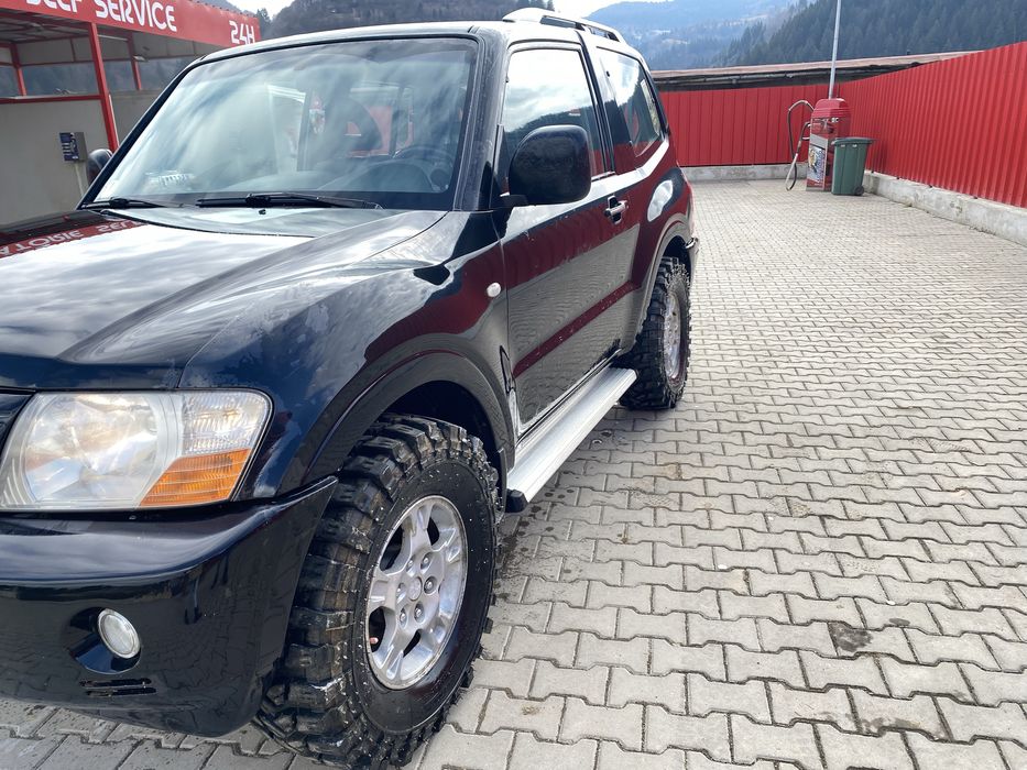 Vând Mitsubishi Pajero MK3 2.5 diesel 2004