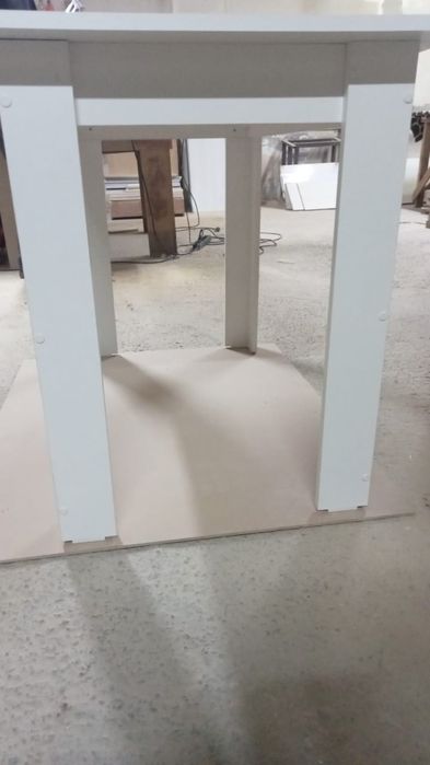 Продам столы и стулья