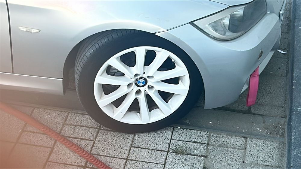 Vând BMW e 90 2006
