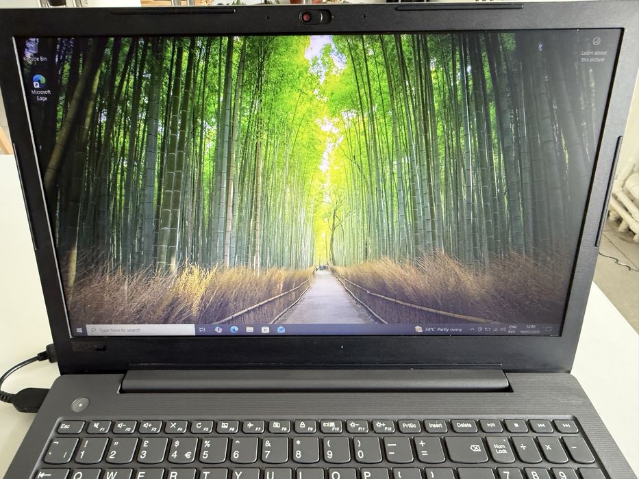 Laptop Lenovo V130-15IKB, intel i5 7200, 2.5Ghz