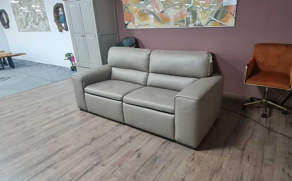 Бежов италиански диван тройка "Cubo" с електрически релакс механизъм