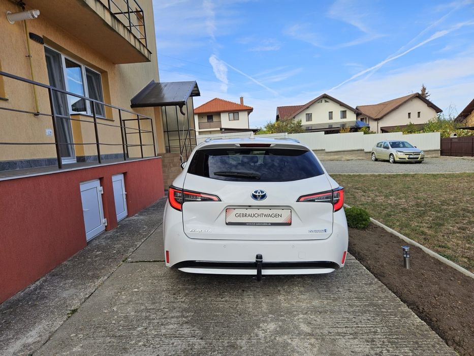 TOYOTA Corolla 2021 — imagine 2