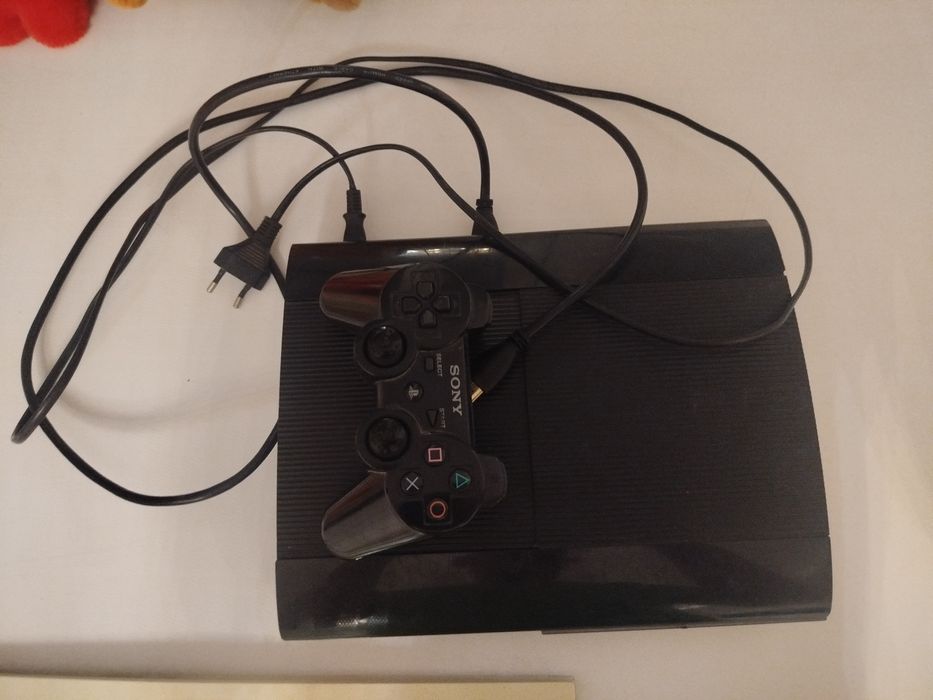 PlayStationb 3 super slim продам