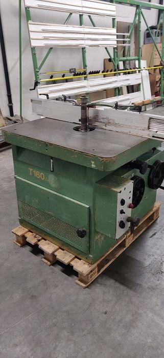 Фреза с накланящ се шпиндел, 
SCM T 160