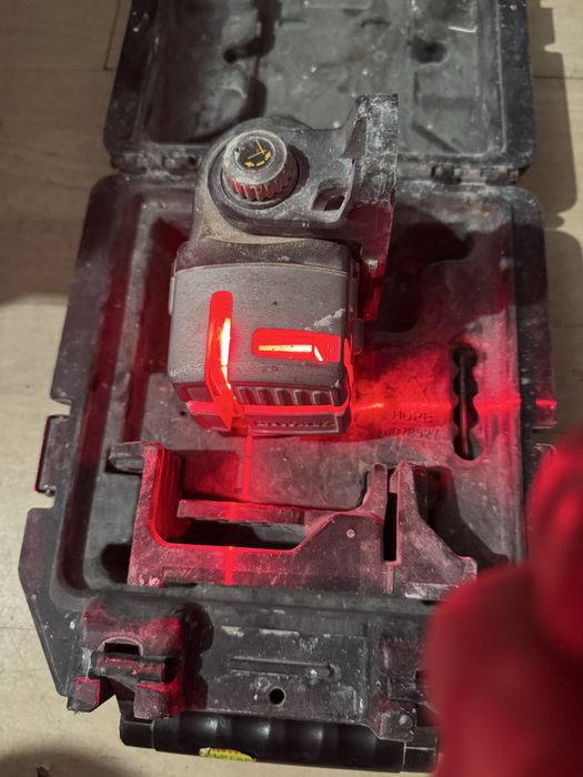 лазерен нивелир Dewalt DW089 3 линеен
