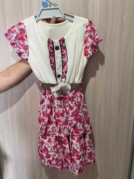 Продам платье для девочки