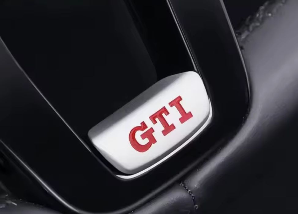 Емблема GTI  R line за волан на Фолксваген