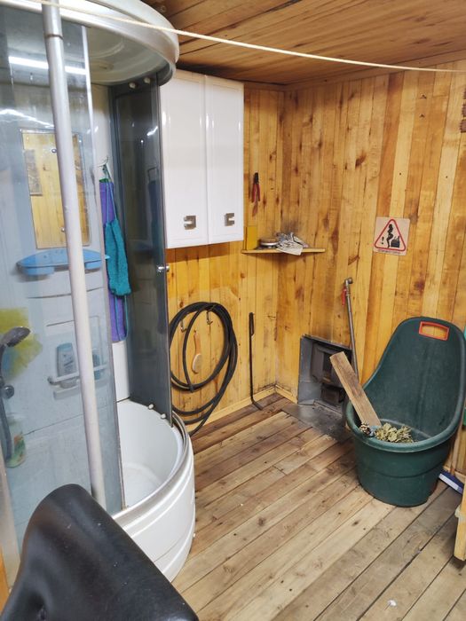 Продам гараж с хоз.блоком