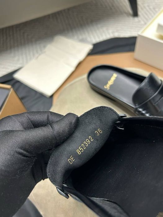 Papuci Saint Laurent