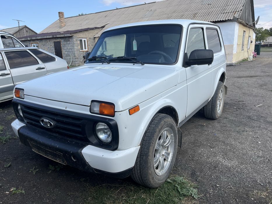 Продаю ниву 2018 года