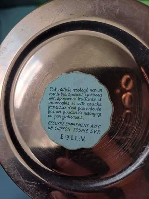 Медна ваза,Френска