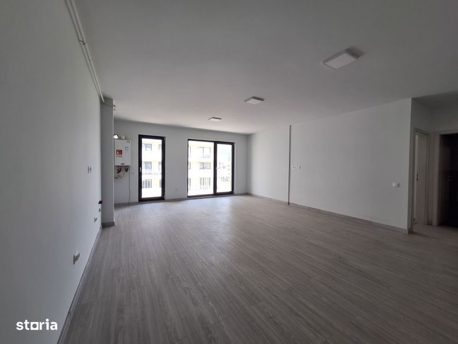 Apartament cu 2 camere, 55 mp, balcon, zona Eroilor — fotografia 1