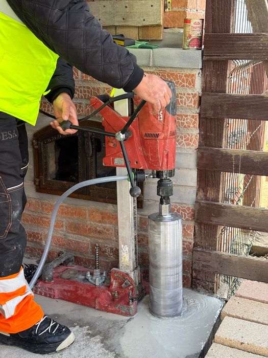 Preturi incepand de la 100 lei!!!Gauri hota si centrala!Carotare Diamantata!Carotare beton,caramida si BCA