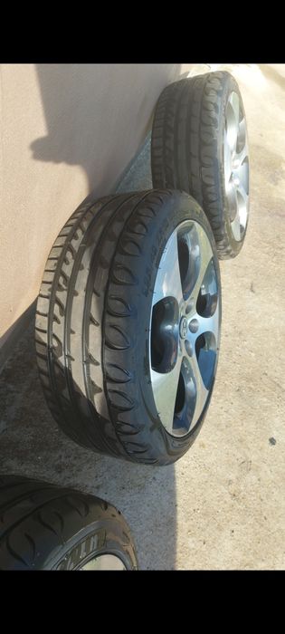 CAUCIUCURI NOI 225 / 40 / 18 VARĂ * Neutilizate *Set Complet * 999 ron