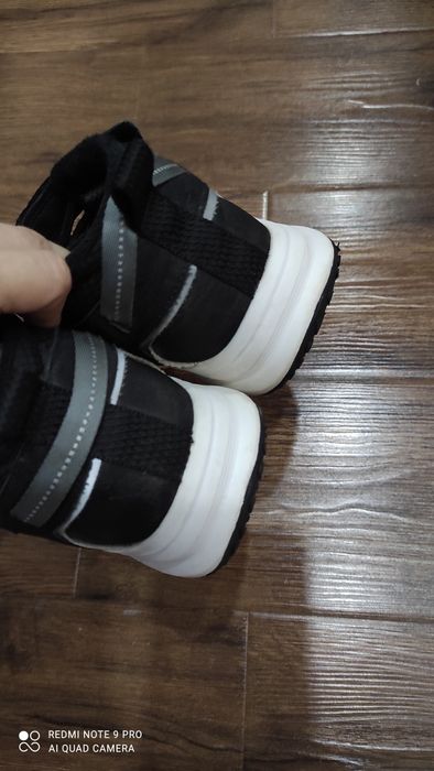 Теплые кроссовки 34 размер