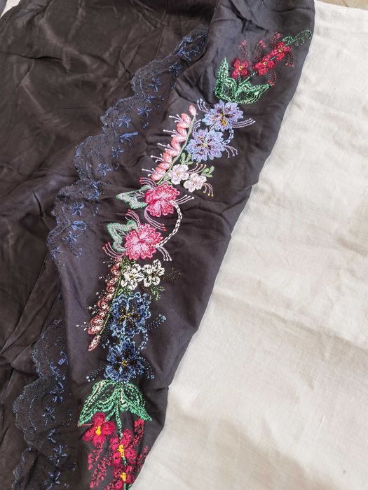 Автентична Официална Престилка от Народна Носия с Ръчна Бродерия