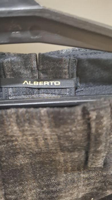 Продаю комплект одежды