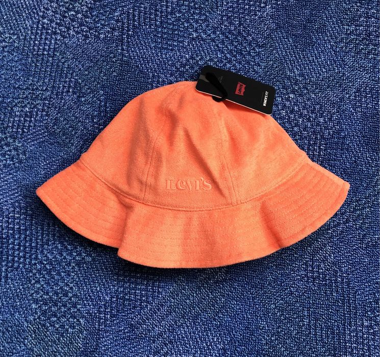 New Era/Fila/ Herschel/Levi's Bucket Hat ОРИГИНАЛНИ шапки идиотки