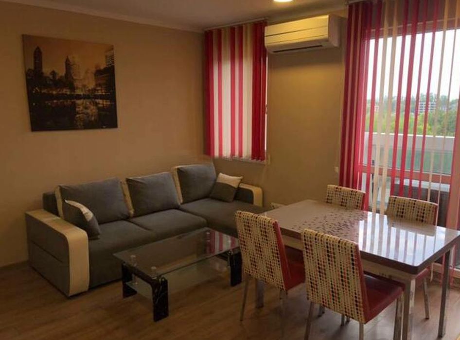 Дава се под наем Двустаен апартамент в Пловдив, Христо Смирненски - 79 кв.м за 425 € - Снимка #2