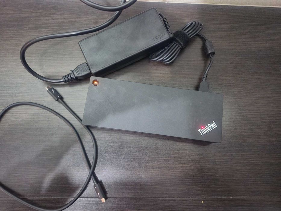 Lenovo tunderbolt 4 Dock 135W