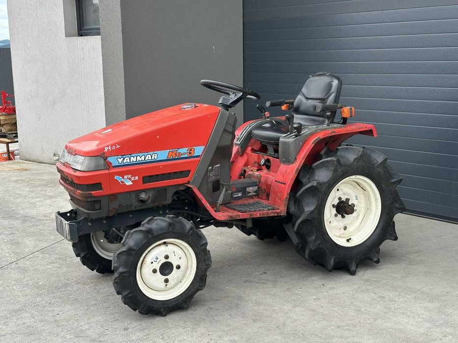Tractor Japonez de 13.5CP Yanmar KE-3, 4X4 cu freza de sol