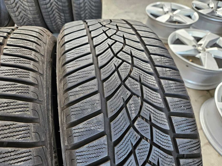 4 Anvelope IARNA 215.50.17 'Goodyear' ; stare foarte buna