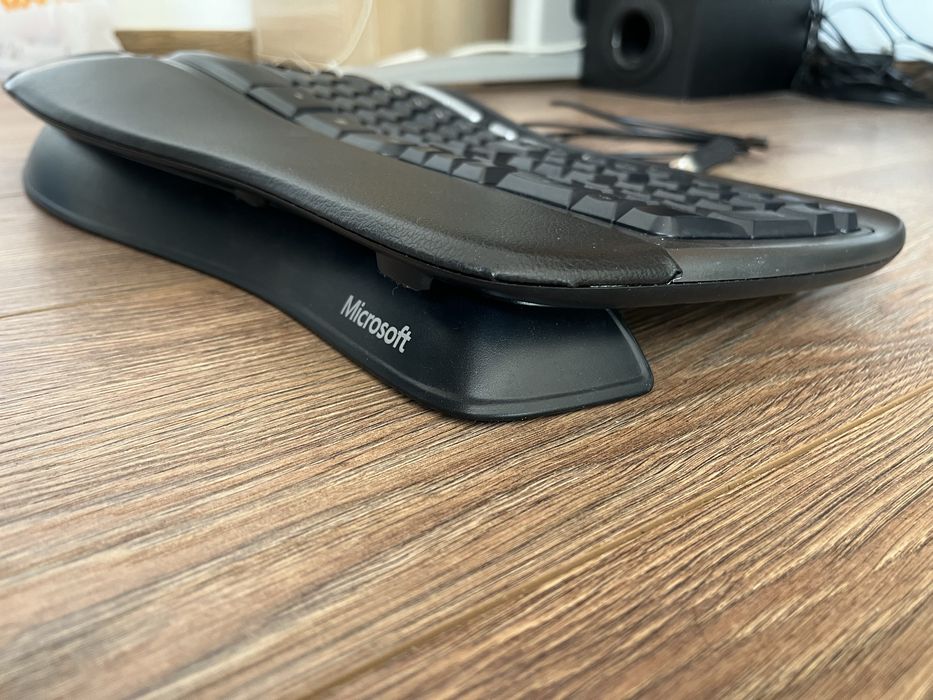 Ергономична клавиатура Microsoft Ergonomic 4000