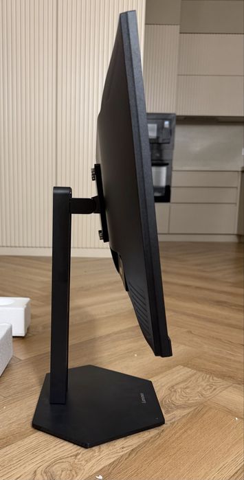 Монитор Lenovo Legion