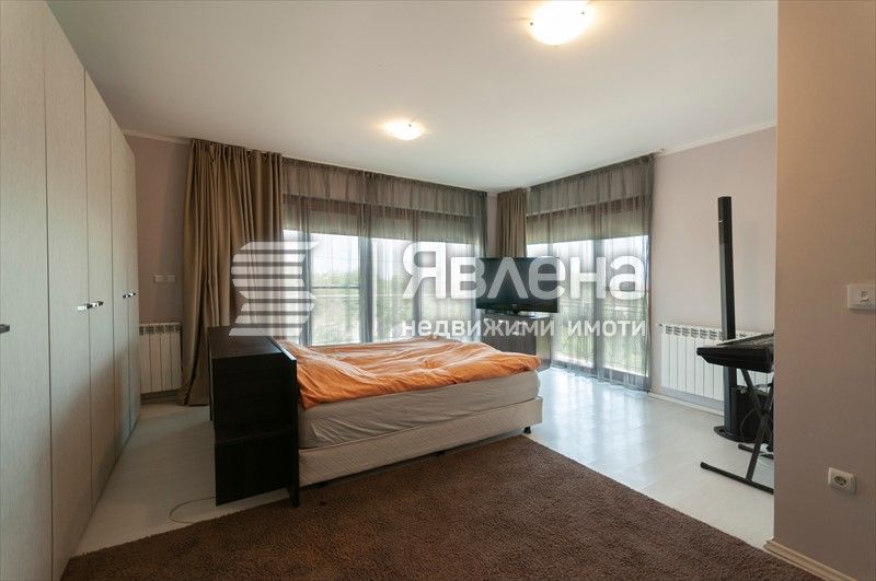 Продава се Къща в Варна, м-т Траката - 201 кв.м за 1966 €/кв.м - Снимка #10