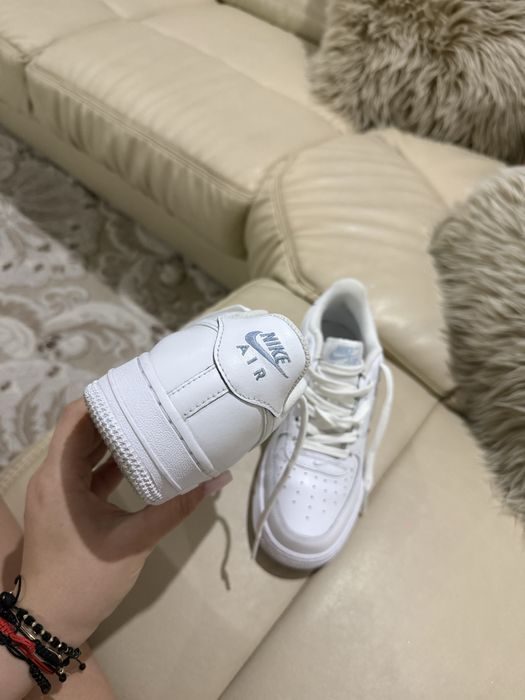 nike air force one albi marimea 38