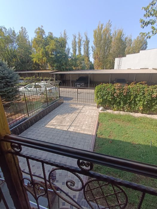 Продается  Юнусабад -14 4/1/5