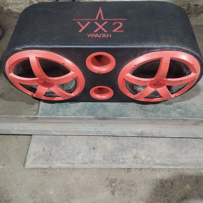 Продам Сабвуфеп Ураган х2 80 тысяч