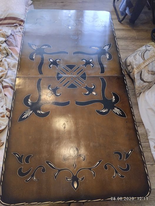 Столы ручной работы