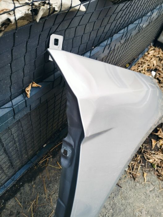 Vând aripa focus mk3