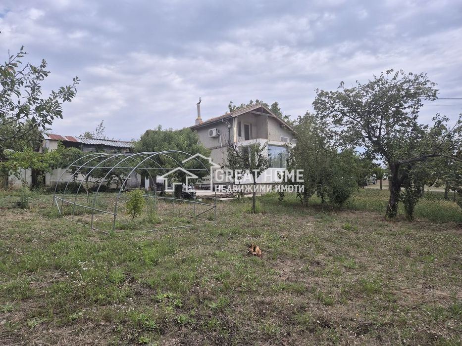 Продава се Къща в с. Певец, Област Търговище - 1600 кв.м за 63 €/кв.м - Снимка #10