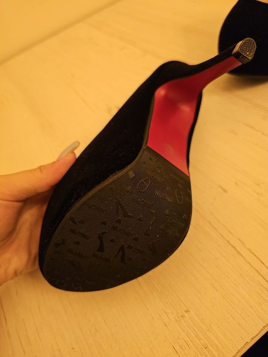 Туфли женские на высоком каблуке НОВЫЕ