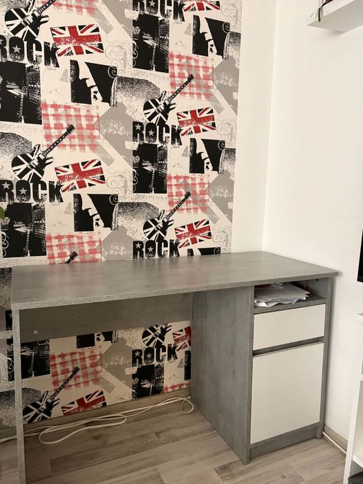 Birou mic pentru adolesncenti