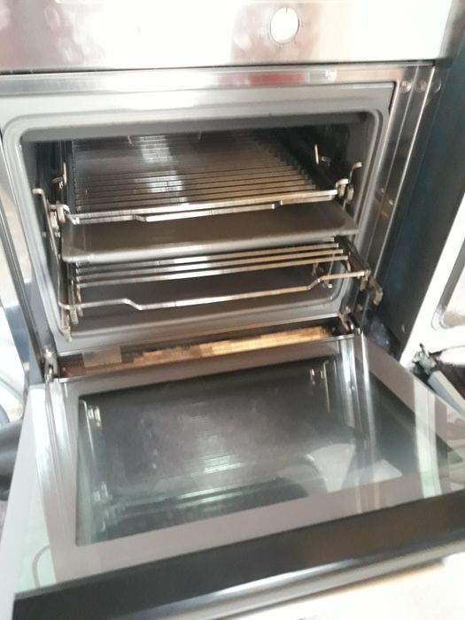 Cuptor incorporabil MielevH 4260 B-KAT Catalizator ClearAir