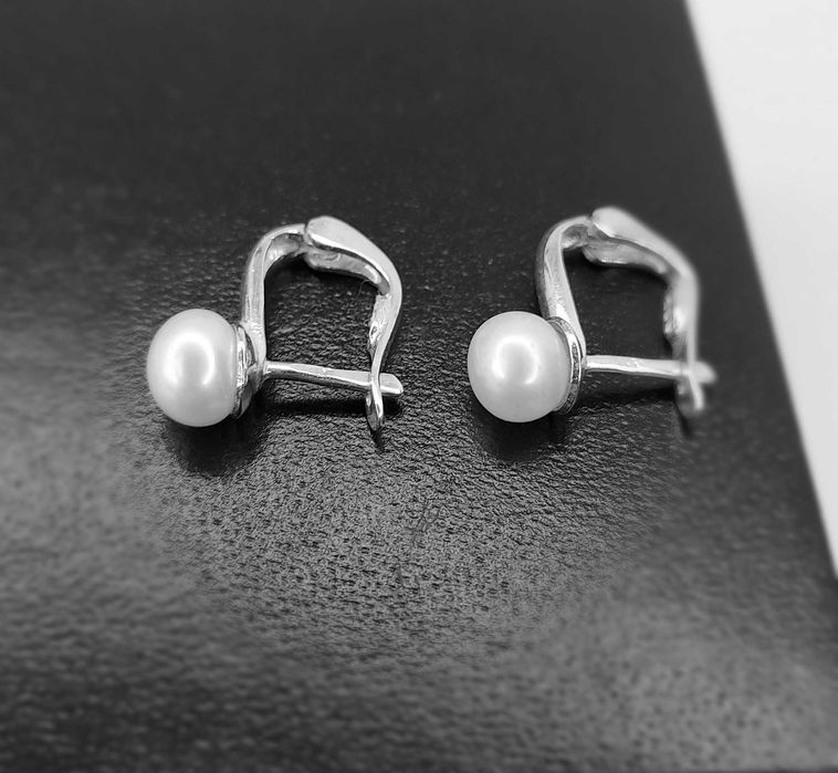 Сребърни обеци с перла