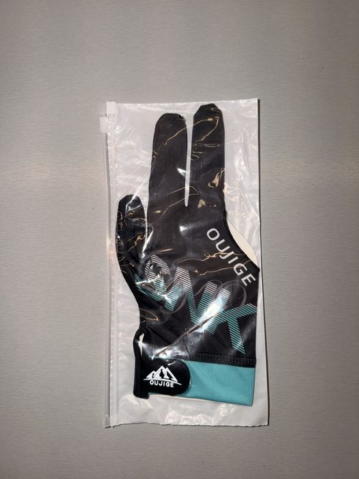 Перчатка для бильярда