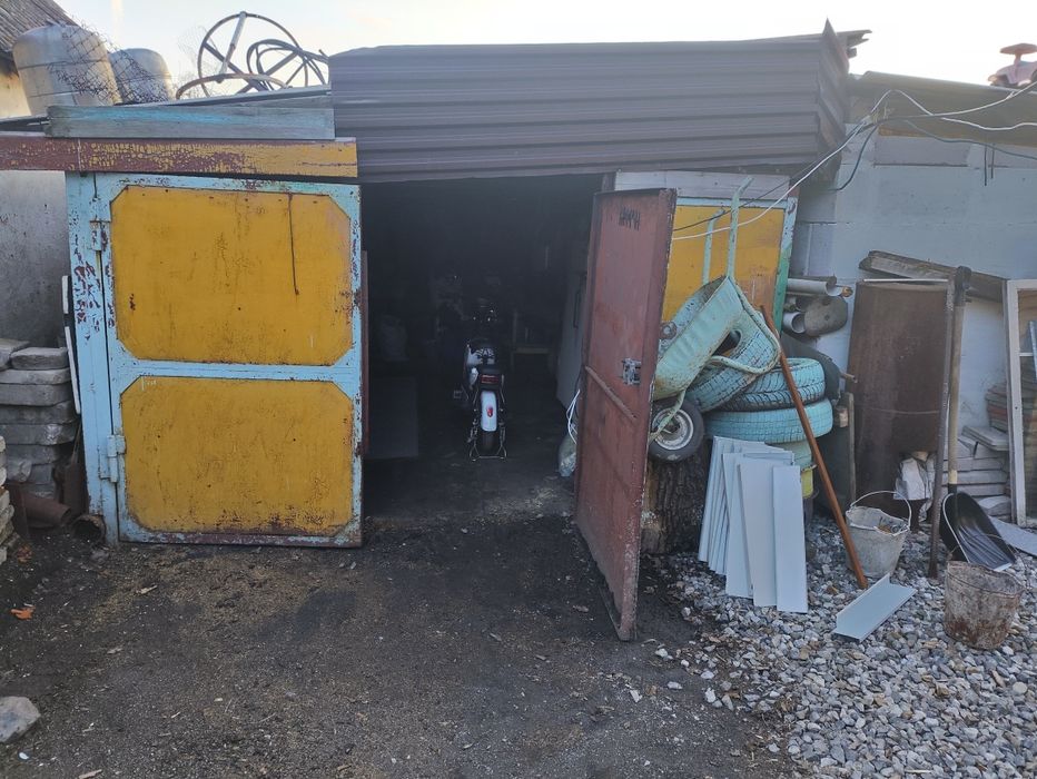 Продам металлический гараж