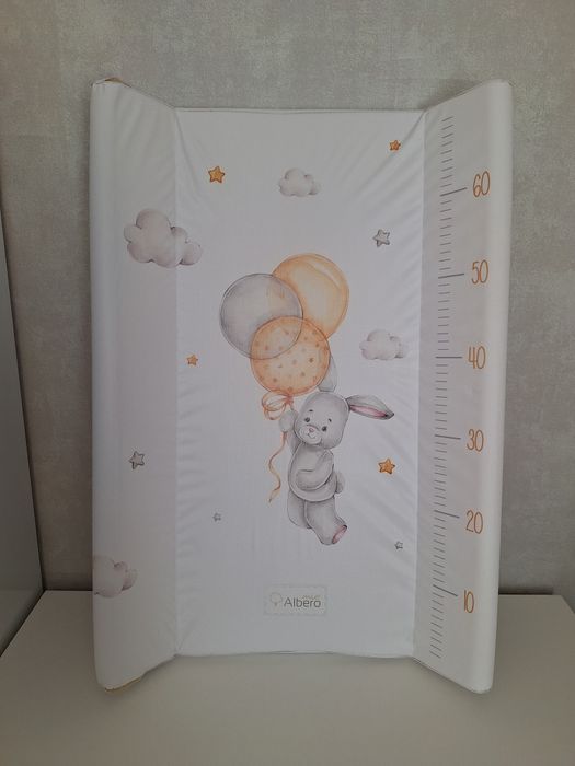 Повивалник -твърда подложка за повиване 70/47см