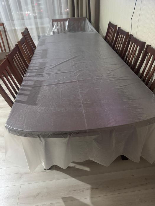 Продам стол на 12 мест